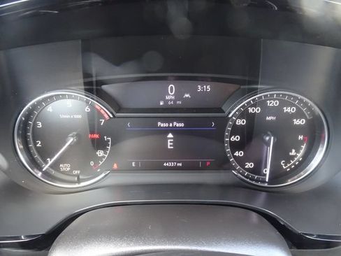 Used 2024 Cadillac XT5 Luxury FWD image 12
