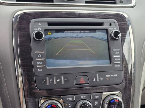 Used 2017 Buick Enclave Leather w/ Trailering Package image 10