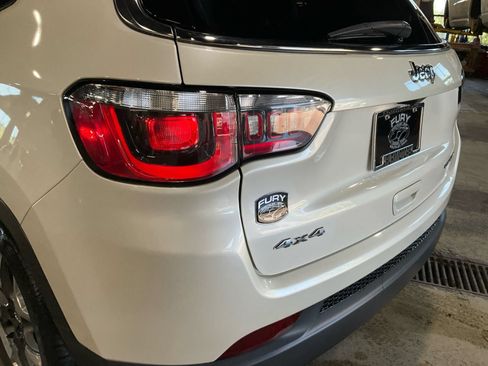 Used 2019 Jeep Compass Limited AWD/4WD image 24