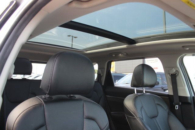 Used 2023 Kia Sorento S w/ Panoramic Sunroof Package AWD/4WD image 34