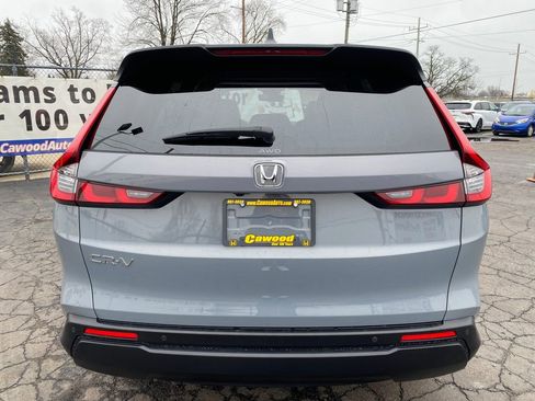 Used 2023 Honda CR-V EX-L image 3