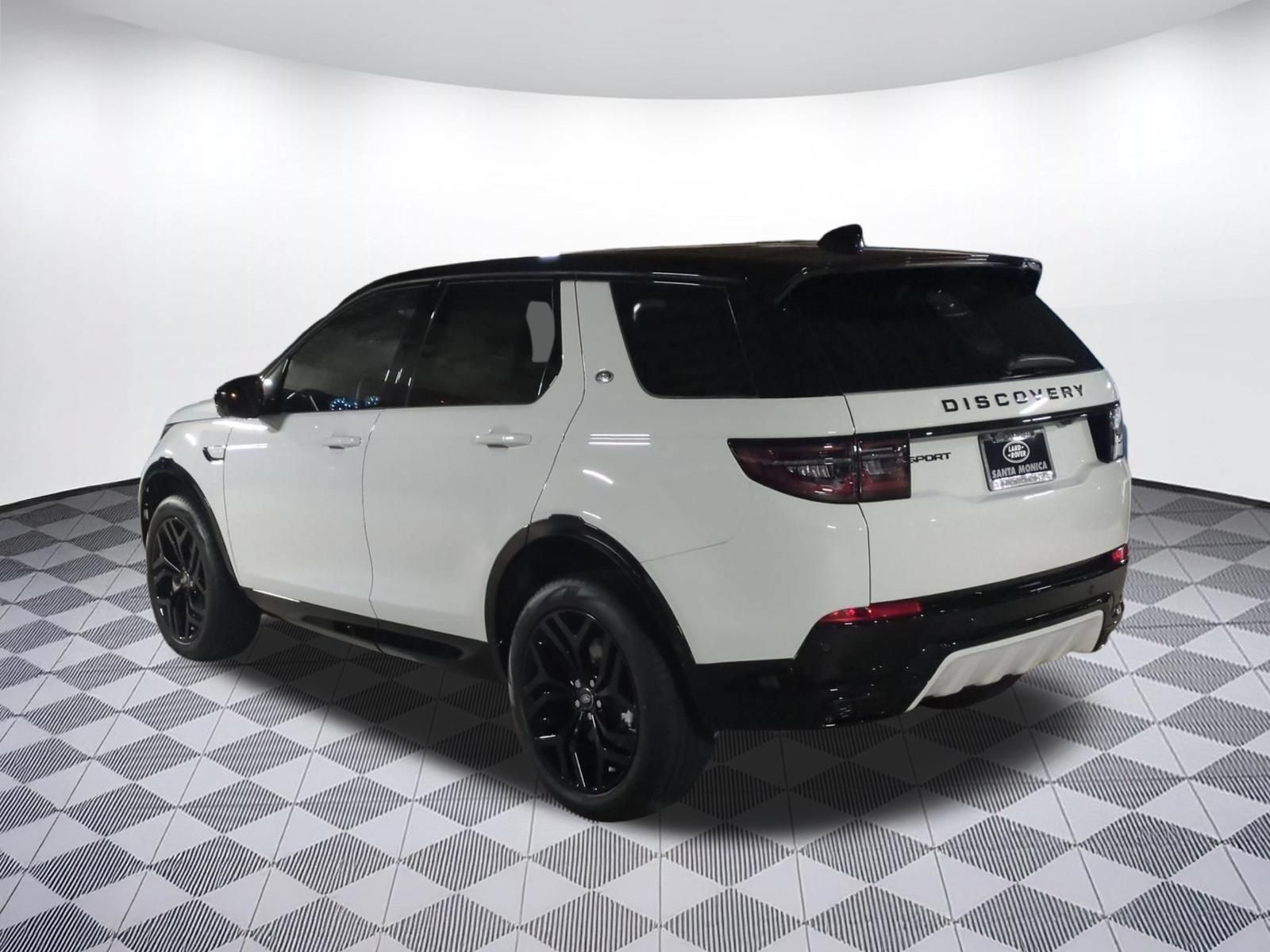 New 2026 Land Rover Discovery Sport Landmark AWD/4WD image 3