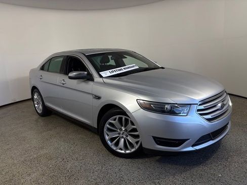 Used 2018 Ford Taurus Limited image 2
