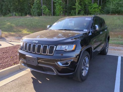 Used 2021 Jeep Grand Cherokee Limited AWD/4WD image 2