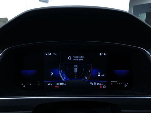 Used 2022 Volkswagen Tiguan SE image 31