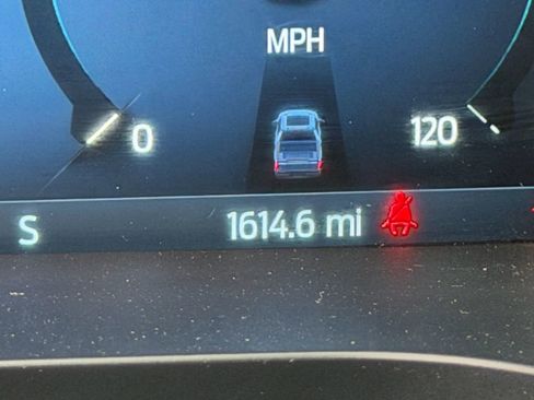 Used 2025 Ford F150 XLT w/ Equipment Group 302A MID image 3