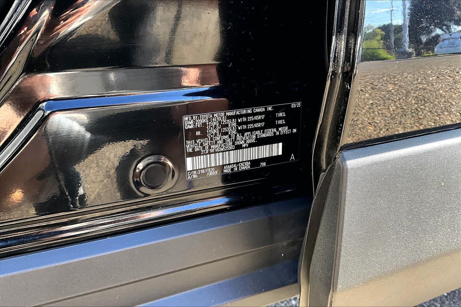 Certified 2025 Toyota RAV4 LE AWD/4WD image 36