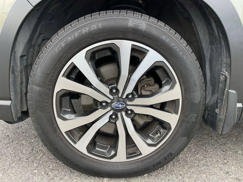Used 2022 Subaru Forester Limited w/ Popular Package #2 AWD/4WD image 46