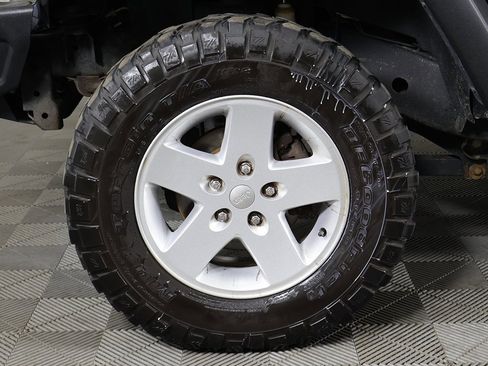 Used 2017 Jeep Wrangler Unlimited Sport w/ Quick Order Package 24S image 11