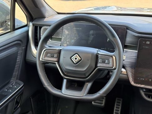 Used 2024 Rivian R1S Adventure AWD/4WD image 12