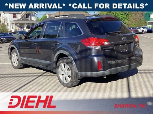 Used 2011 Subaru Outback 2.5i Limited w/ PWR Moonroof Pkg AWD/4WD image 5