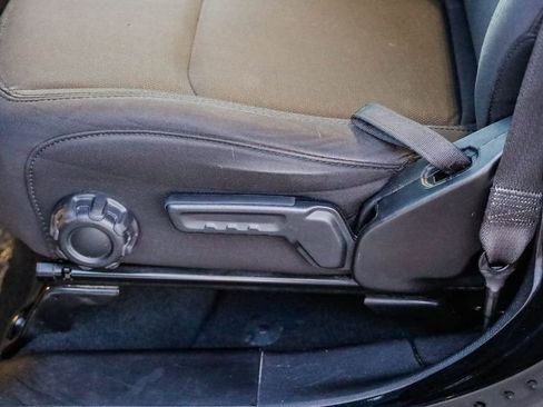 Used 2023 Jeep Gladiator Sport image 23