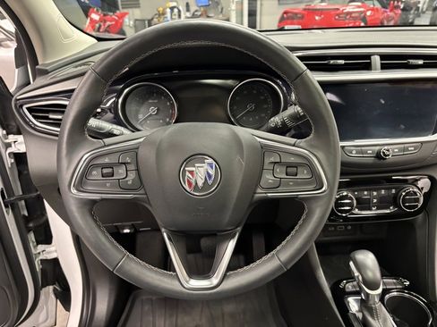 Used 2022 Buick Encore GX Essence w/ Experience Buick Package image 12