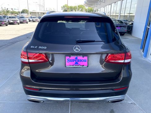 Used 2016 Mercedes-Benz GLC 300 image 3