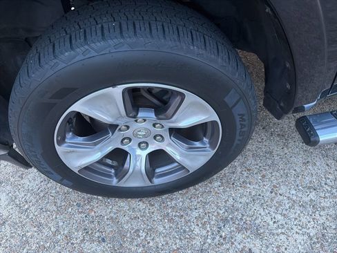 Used 2020 RAM 1500 Laramie image 15