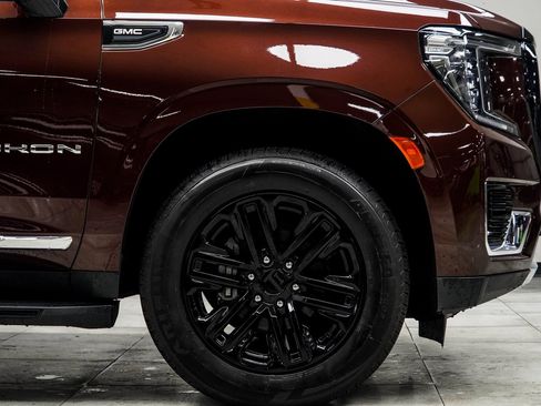 Used 2023 GMC Yukon SLT image 8