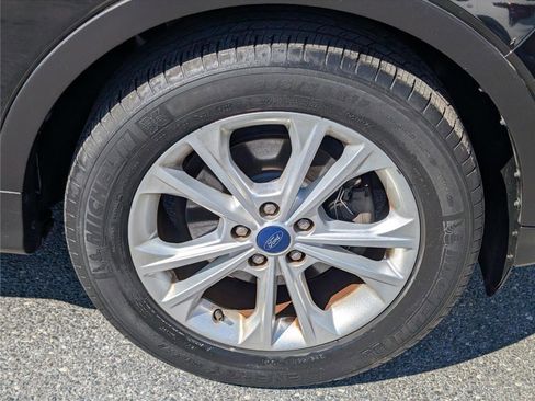 Used 2017 Ford Escape SE FWD image 11