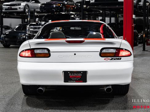 Used 1997 Chevrolet Camaro Z28 image 4