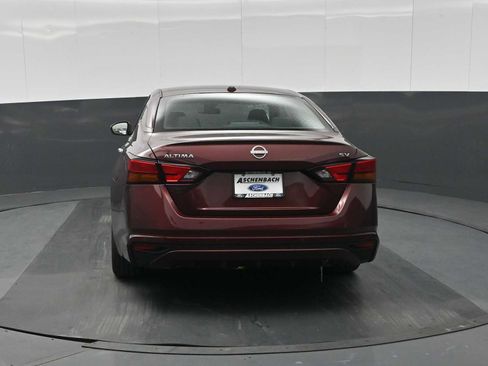 Used 2024 Nissan Altima 2.5 SV image 8