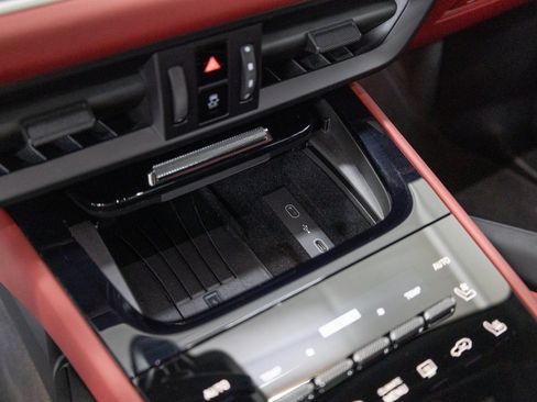 Used 2026 Porsche Cayenne S image 20