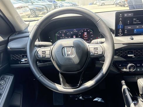 Certified 2025 Honda Accord EX-L image 11