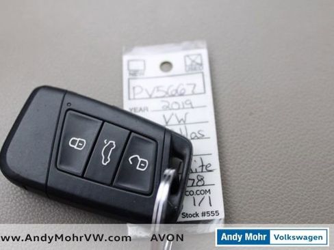 Used 2019 Volkswagen Atlas SE w/ Towing Package image 34