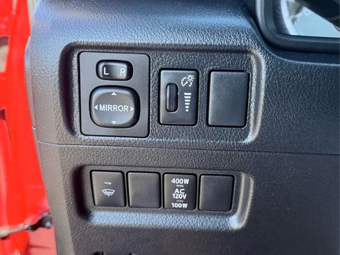Used 2019 Toyota 4Runner TRD Off-Road Premium AWD/4WD image 24