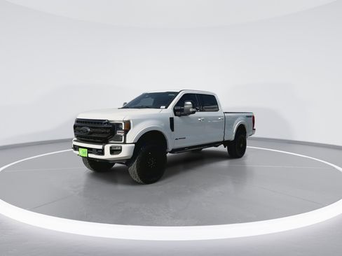 Certified 2022 Ford F250 Lariat w/ Tremor Off-Road Package image 5