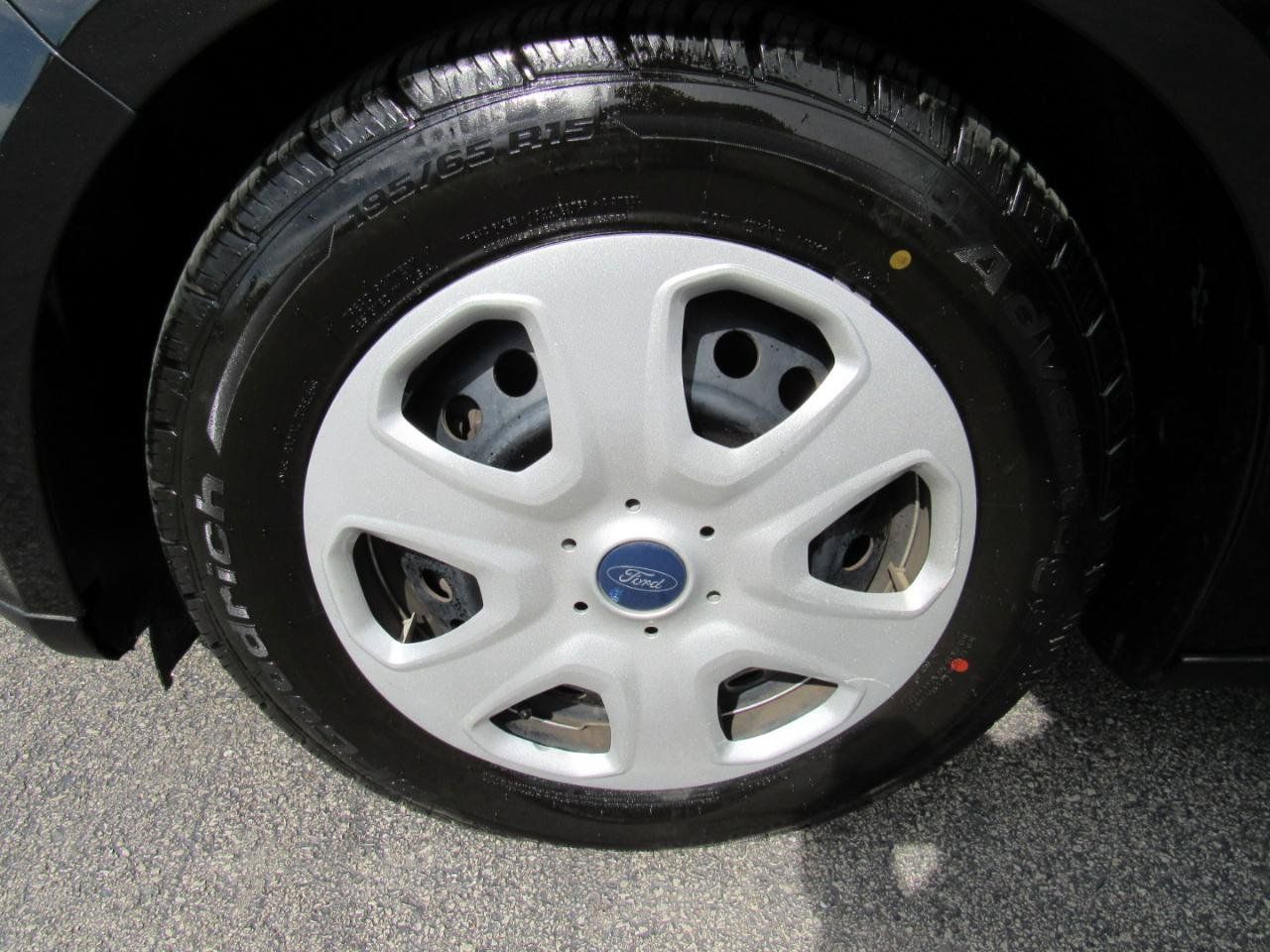 Used 2014 Ford Focus S FWD image 10