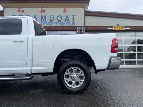 Used 2024 RAM 2500 Laramie AWD/4WD image 4
