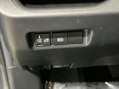 Used 2023 Toyota RAV4 LE image 17