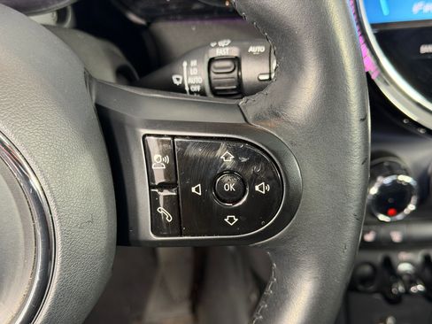 Used 2023 MINI Cooper 2-Door Hardtop image 25