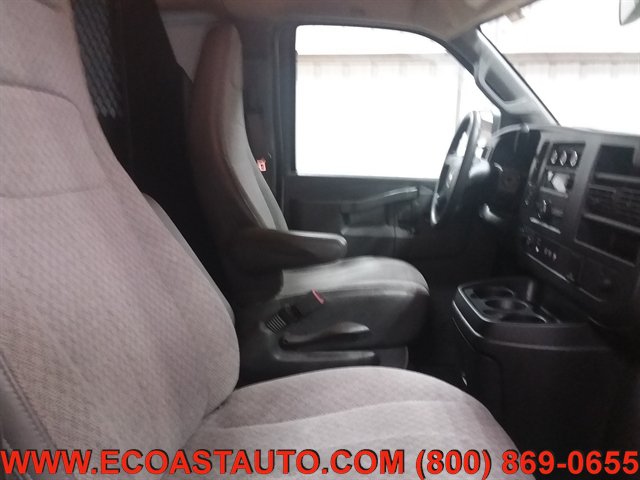 Used 2019 Chevrolet Express 2500 w/ Driver Convenience Package RWD image 12