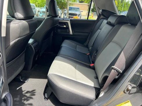Certified 2022 Toyota 4Runner SR5 Premium w/ Moonroof Package AWD/4WD image 17