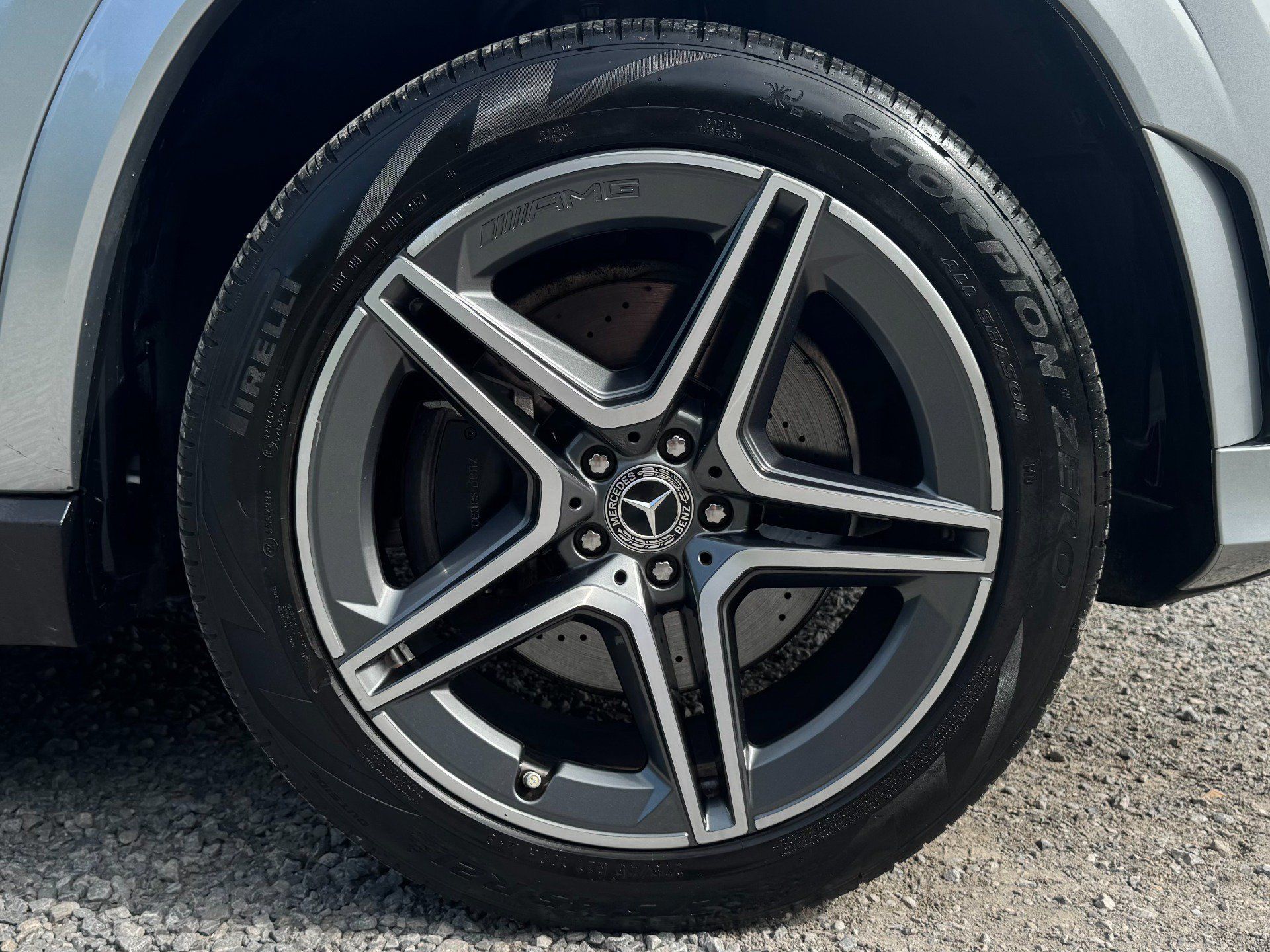 Used 2022 Mercedes-Benz GLS 450 4MATIC image 86