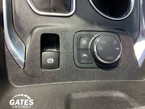 Used 2023 Chevrolet Traverse LT w/ LPO, Floor Liner Package AWD/4WD image 31