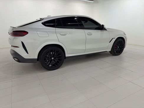 Certified 2024 BMW X6 xDrive40i w/ Executive Package image 6