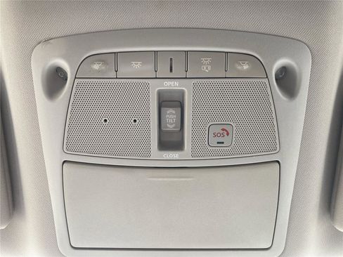 Used 2017 Nissan Murano Platinum w/ Platinum Technology Package image 25