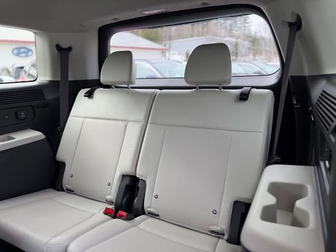 Used 2024 Hyundai Santa Fe Calligraphy image 7