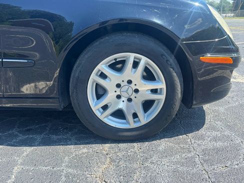 Used 2007 Mercedes-Benz E 320 BlueTEC Sedan image 10