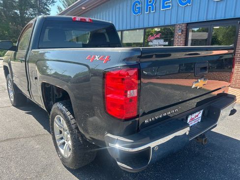 Used 2018 Chevrolet Silverado 1500 LT w/ LT Convenience Package AWD/4WD image 9