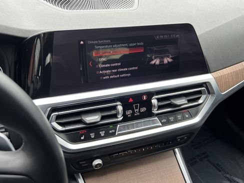 Used 2020 BMW 330i xDrive Sedan w/ Driving Assistance Package image 19