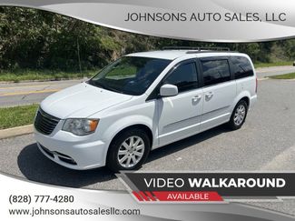 Used 2014 Chrysler Town & Country Touring FWD video 1