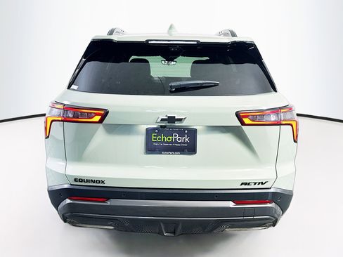 Used 2025 Chevrolet Equinox ACTIV w/ Safety and Technology Package FWD image 7