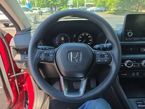 Used 2024 Honda CR-V EX image 13