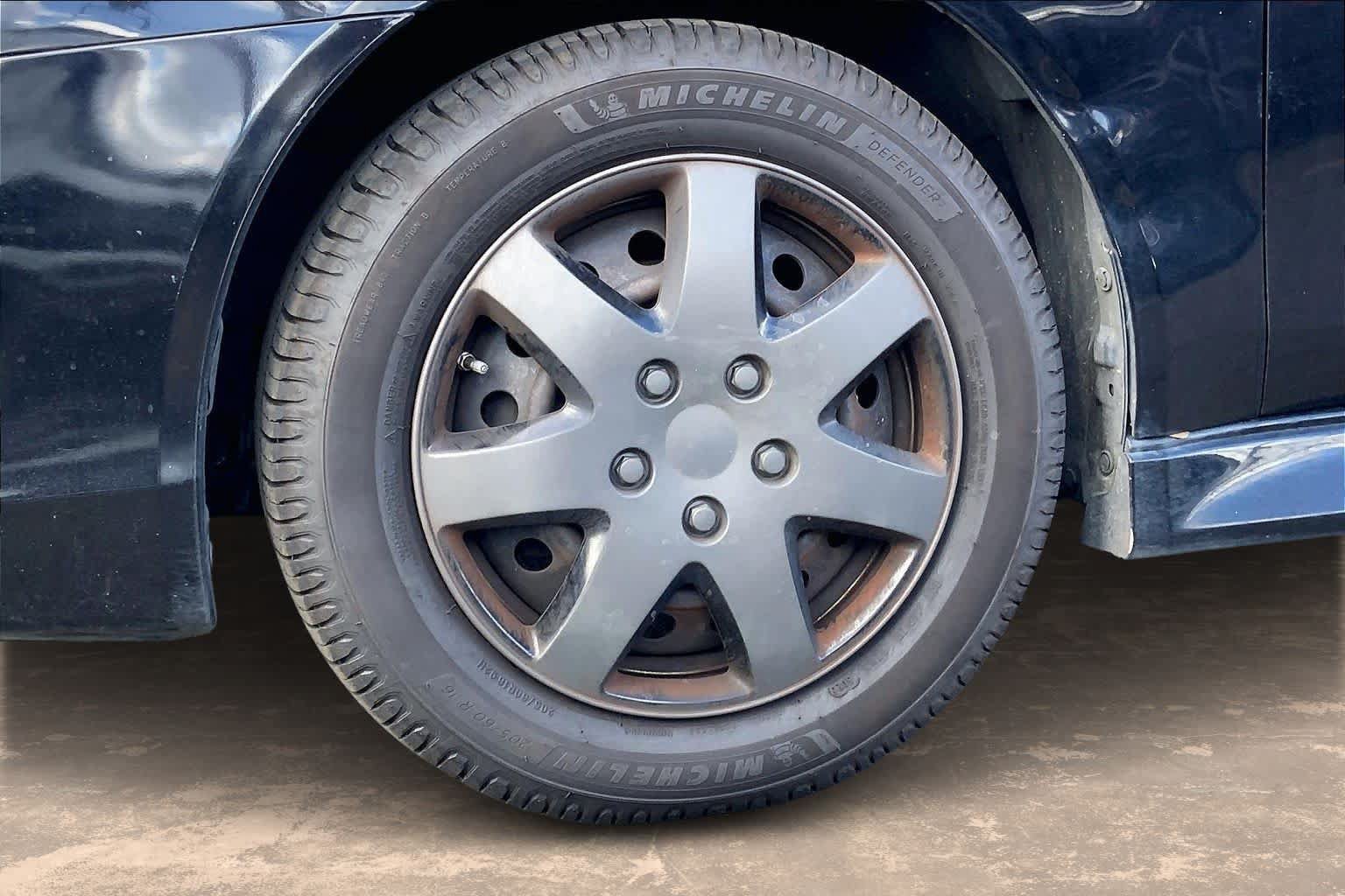 Used 2013 Mitsubishi Lancer ES FWD image 8