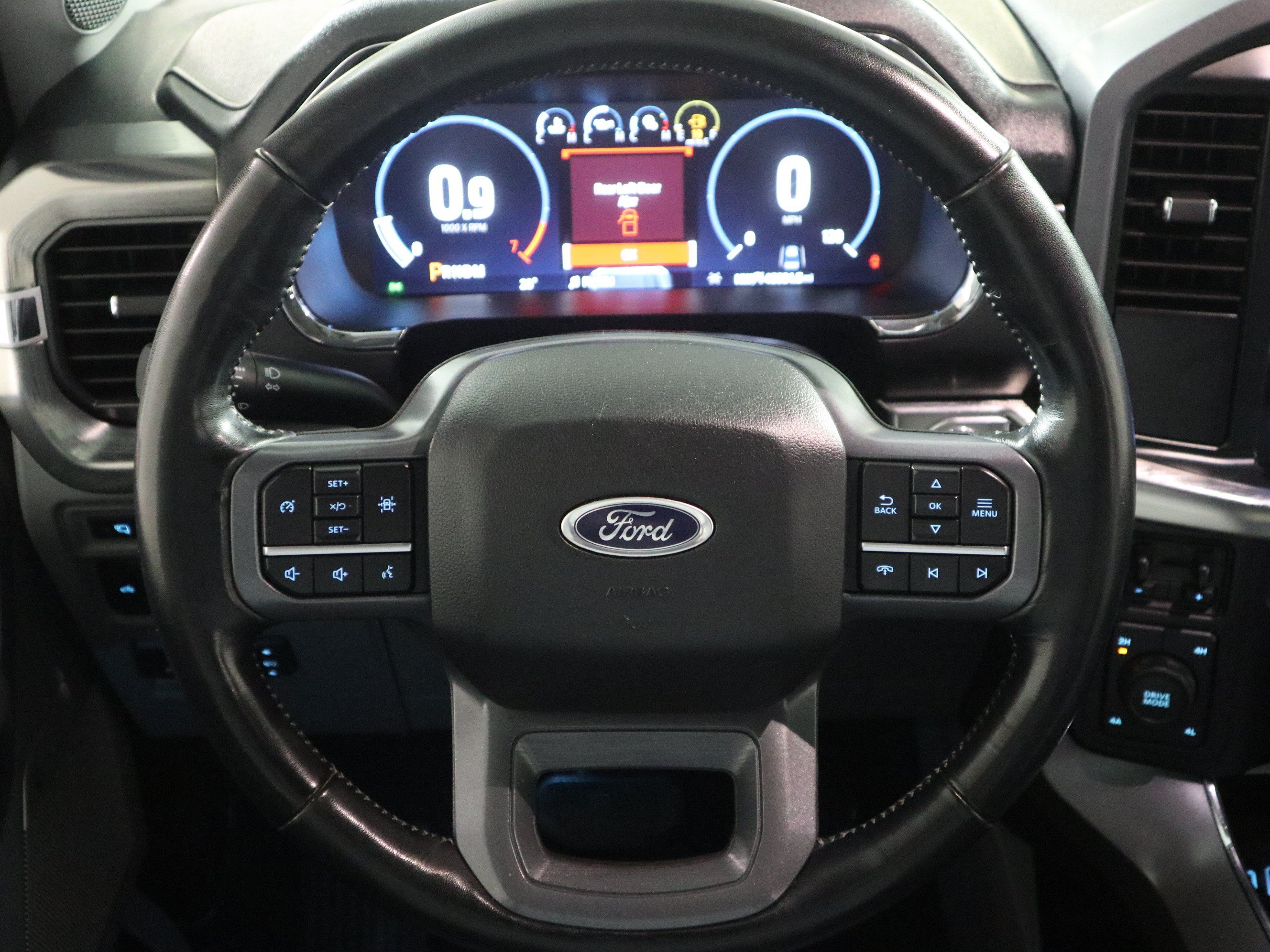Used 2023 Ford F150 Lariat AWD/4WD image 16