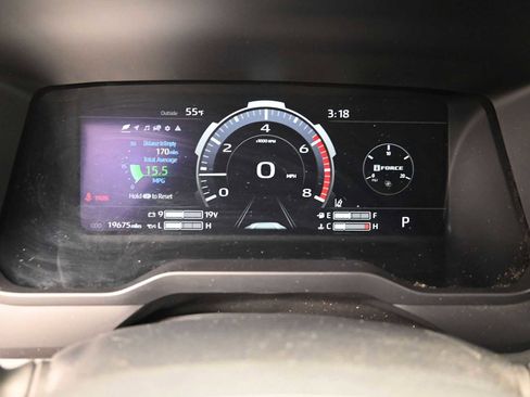 Used 2024 Toyota Tundra Limited AWD/4WD image 7