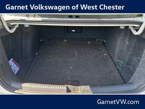 Used 2017 Volkswagen Jetta SE FWD image 13