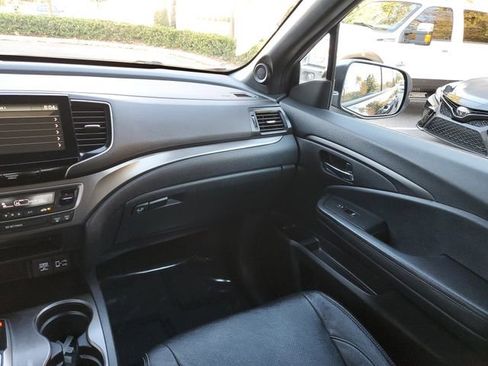 Used 2021 Honda Passport Sport image 15